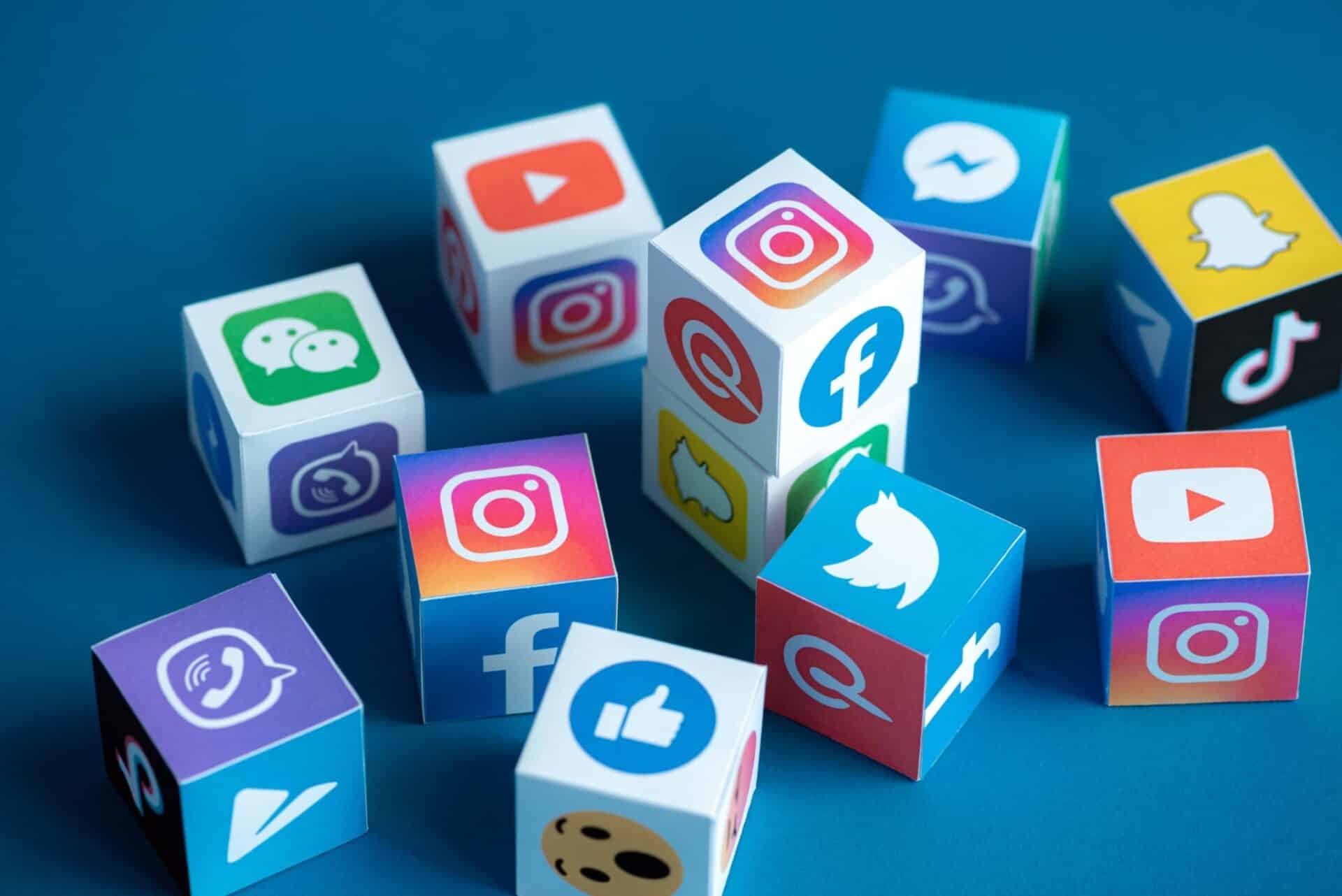 Employee Networks Social networking icons